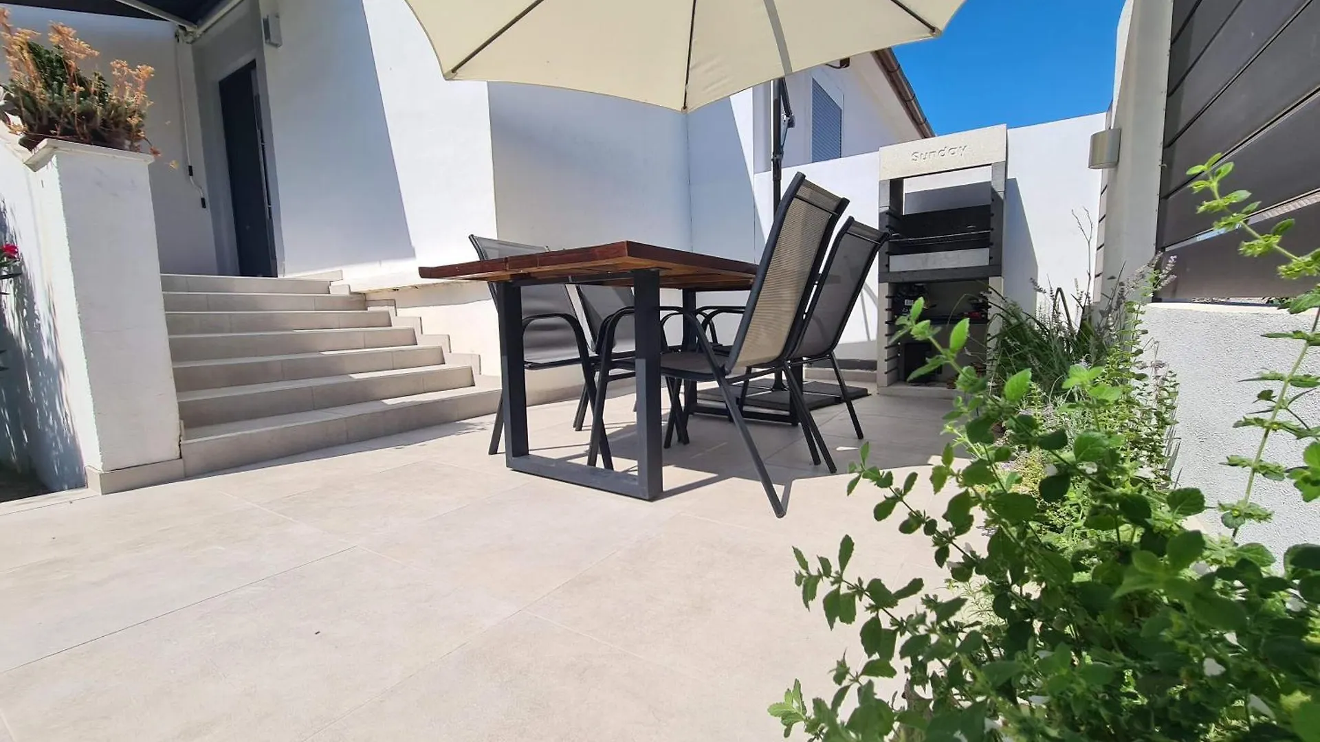 Vacation House With Private Pool And Yard Kozino Holiday home