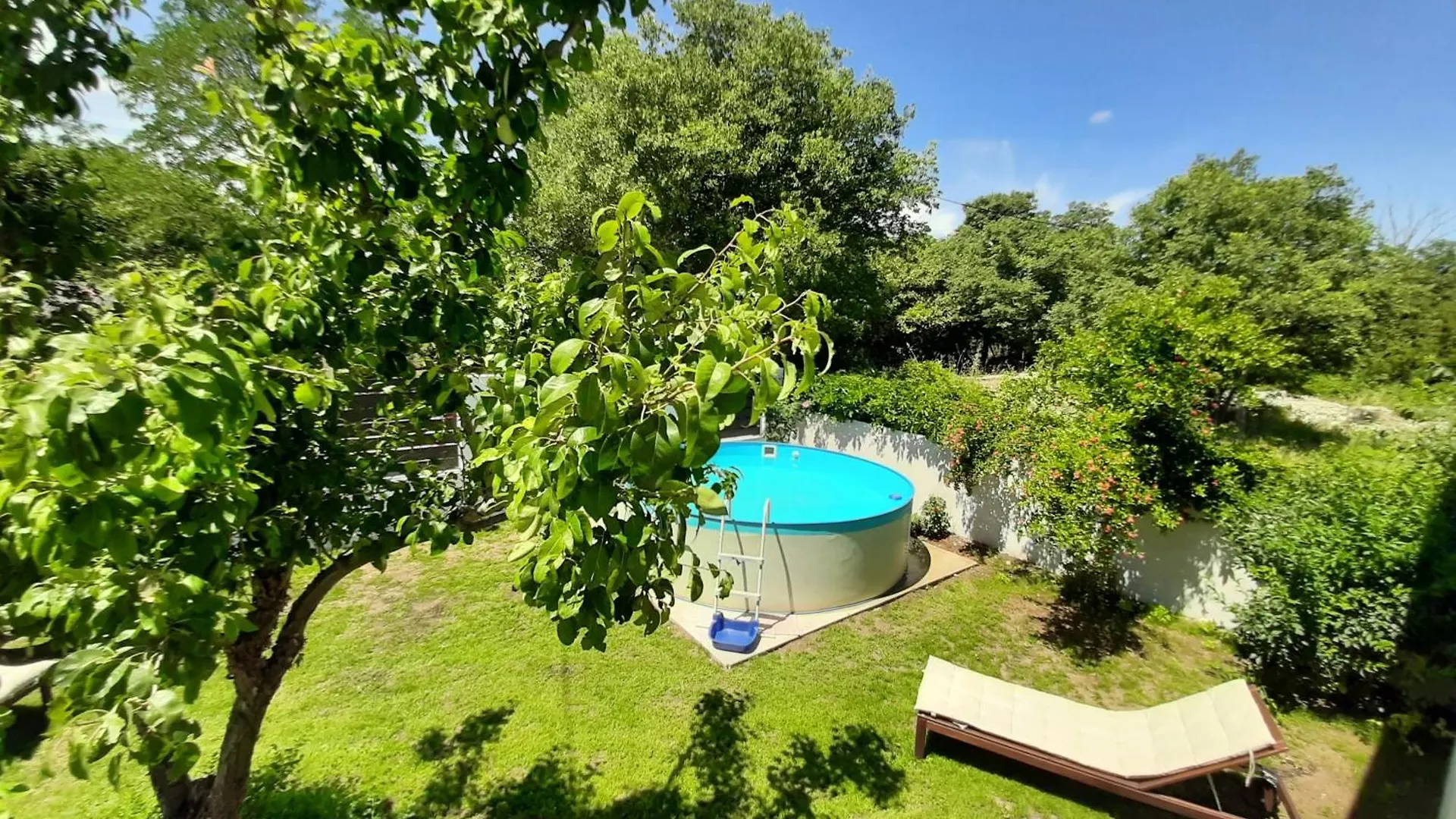 Vacation House With Private Pool And Yard Kozino 0*,
