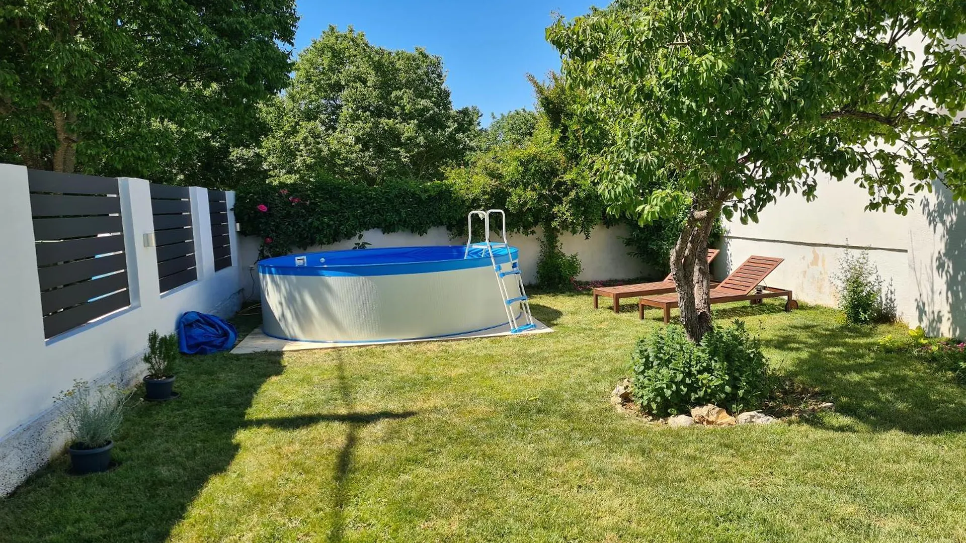 Vacation House With Private Pool And Yard Kozino Holiday home